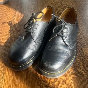 Doc Martins “The Original” Oxford Unisex shoe